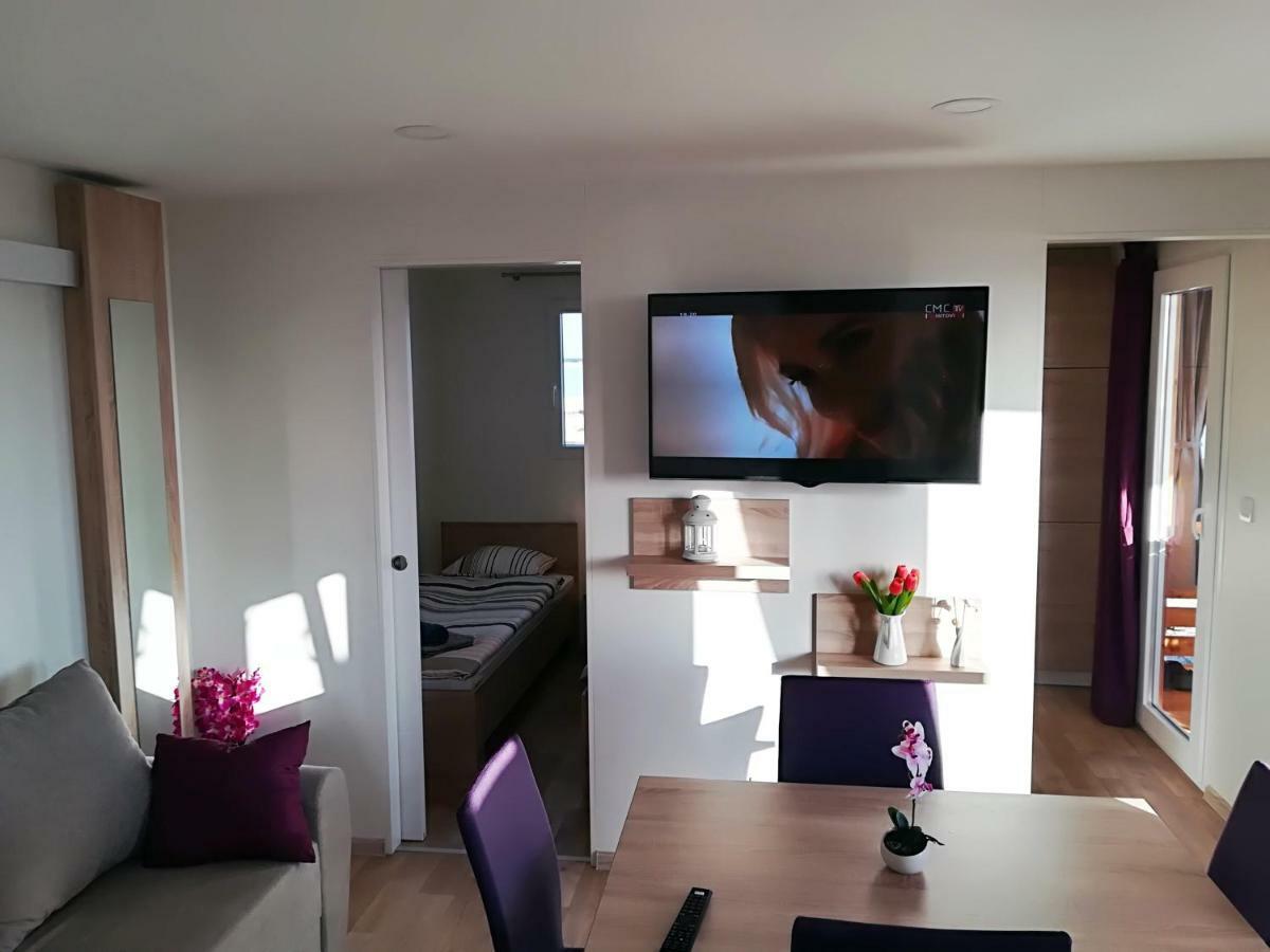 Holiday Home Happiness Privlaka  Buitenkant foto