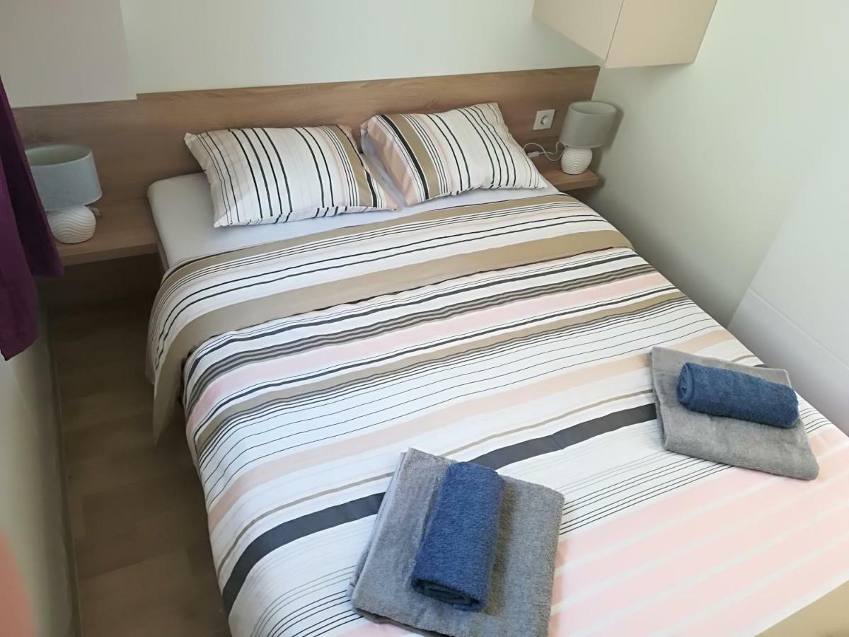 Holiday Home Happiness Privlaka  Buitenkant foto